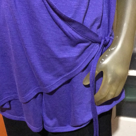 Torrid top - Picture 3 of 8